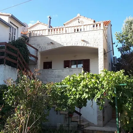 Vila Maria *